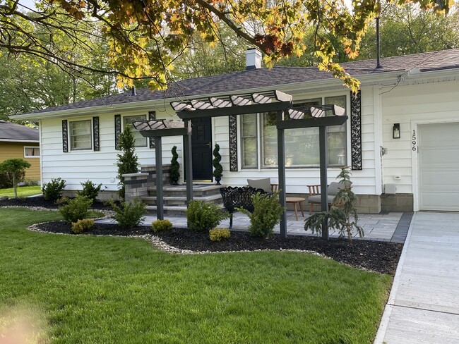 property at 1596 Diana Dr