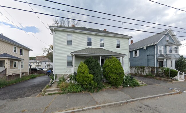 21 Weston St in Waltham, MA - Building Photo - Building Photo