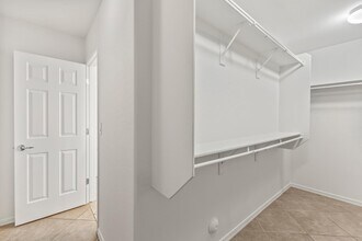 2535 W Lucia Dr in Phoenix, AZ - Building Photo - Building Photo