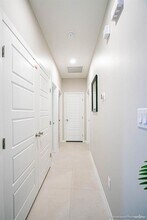 5 Swallow Ave in Alton, TX - Building Photo - Building Photo
