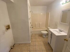 532 City Limit Rd in Granby, MO - Building Photo - Building Photo