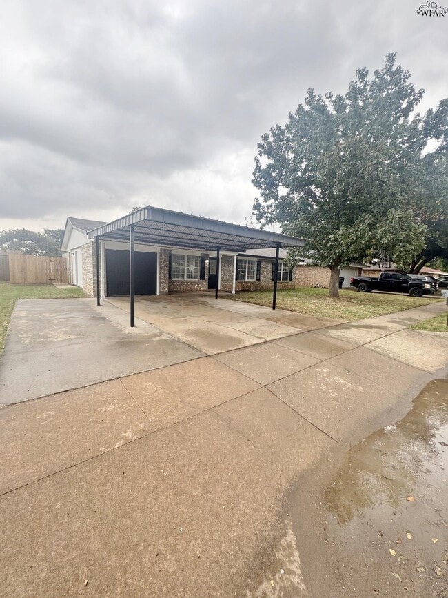 4318 Hillsboro in Wichita Falls, TX - Building Photo - Building Photo