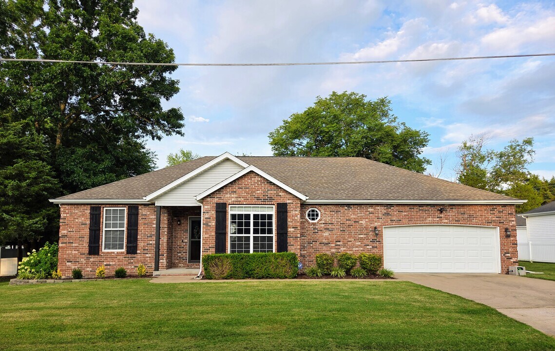 2507 Golf Links Rd in Joplin, MO - Building Photo