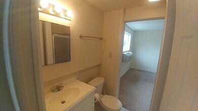 340 Prospect St-Unit -25 in Indianapolis, IN - Building Photo - Building Photo