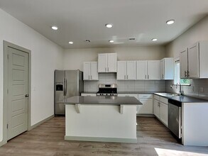 13526 Vinita Dr in Oklahoma City, OK - Building Photo - Building Photo