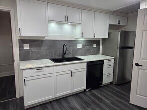 8546 Kessler St in Overland Park, KS - Building Photo - Building Photo