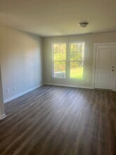 922 Holland Ave in Charlotte, NC - Building Photo - Building Photo