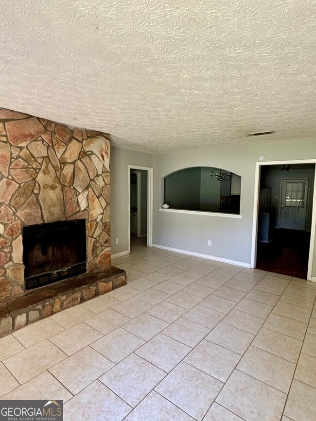 30 Plum Orchard Rd in Covington, GA - Building Photo - Building Photo