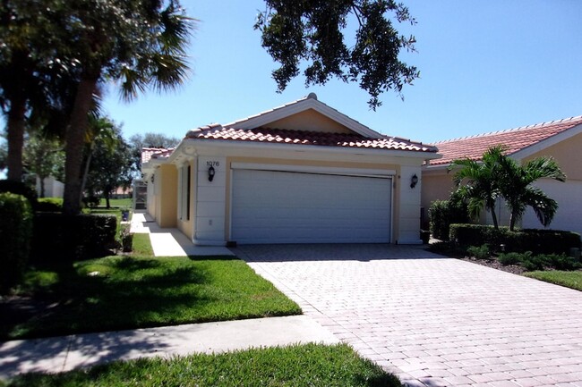 property at 1076 SW Tamarrow Pl