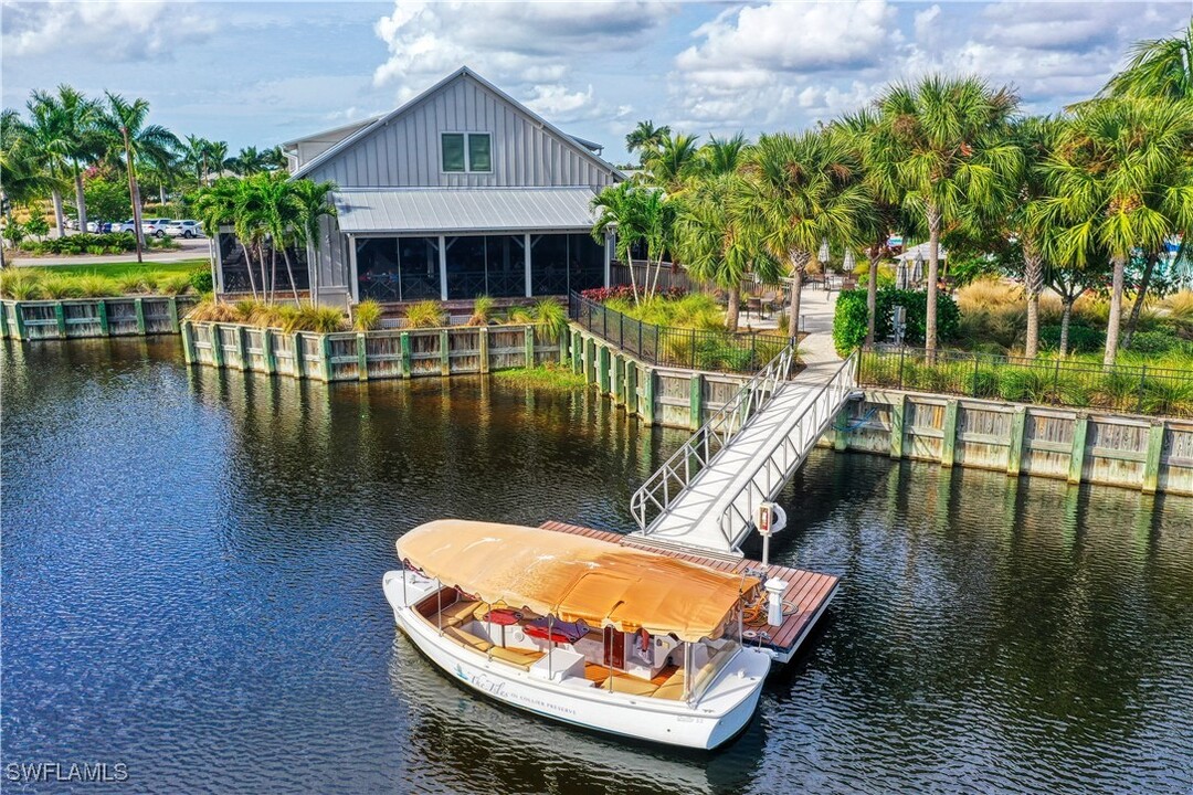 6365 Arriba Ave in Naples, FL - Building Photo