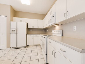 5310 NW 120th Ave in Coral Springs, FL - Building Photo - Building Photo