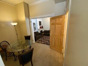 915 S Loomis St, Unit 2 in Chicago, IL - Building Photo - Building Photo