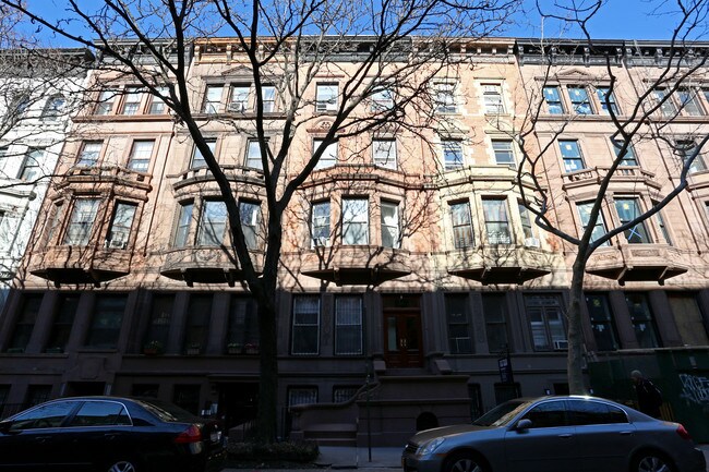 35 W 89th St in New York, NY - Building Photo - Building Photo