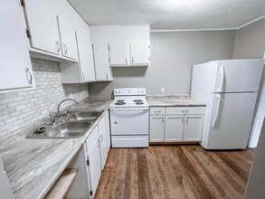 25 N Pearce St in Gwinn, MI - Building Photo - Building Photo