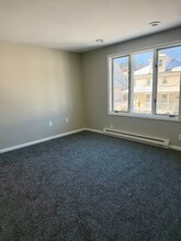 1714 McDonough Ave, Unit FL2 in Scranton, PA - Building Photo - Building Photo