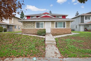 81 La Fresa Ct, Unit 1 in Sacramento, CA - Building Photo