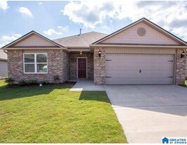 604 Klynes Dr in Calera, AL - Building Photo