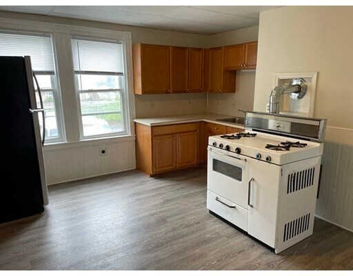 72 Forest St-Unit -1 in Attleboro, MA - Building Photo - Building Photo