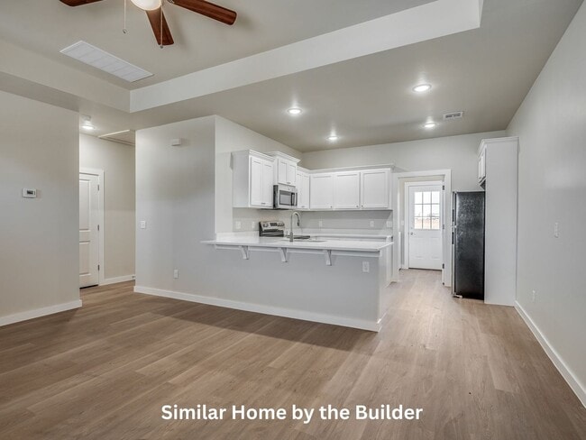 121 Sterling Dr in Chickasha, OK - Building Photo - Building Photo