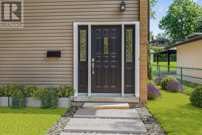 18 Pleasant Ave in Hamilton, ON - Building Photo - Building Photo