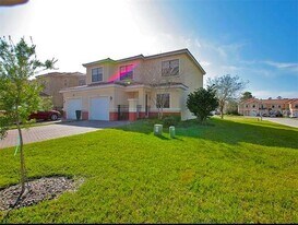 1343 Clove Dr in Poinciana, FL - Building Photo