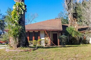 7606 Mather Rd N in Lakeland, FL - Building Photo