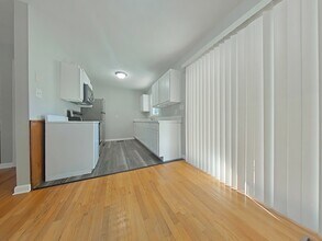 3320 Forest Lake Dr in Hope Mills, NC - Building Photo - Building Photo