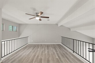 12322 Wild Pine Dr in Houston, TX - Building Photo - Building Photo