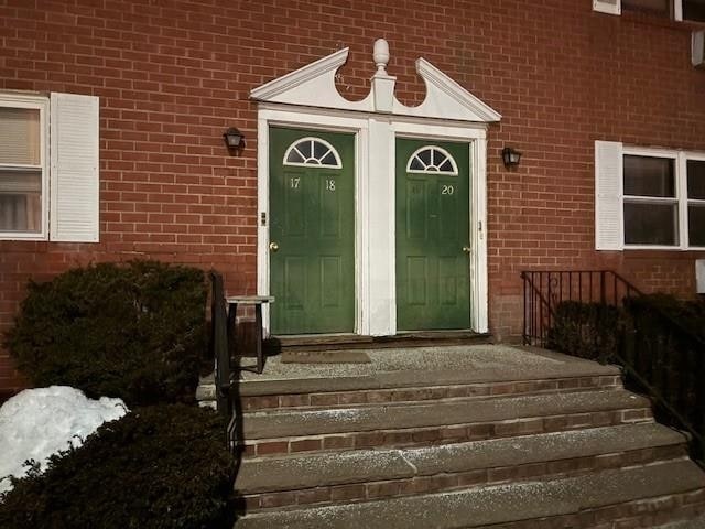 property at 1 Dahnert Park Ln