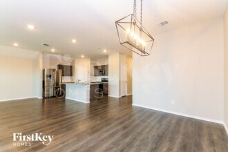 406 Knapsack Ln in Royse City, TX - Foto de edificio - Building Photo