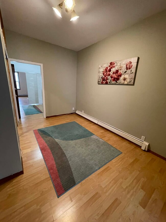 6140 56th Dr, Unit 61-40 56th Drive in Maspeth, NY - Building Photo - Building Photo