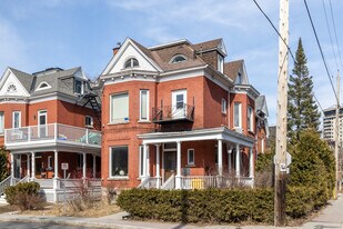 221 Cobourg St in Ottawa, ON - Building Photo