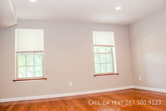 907 S 13th St in Philadelphia, PA - Building Photo - Building Photo