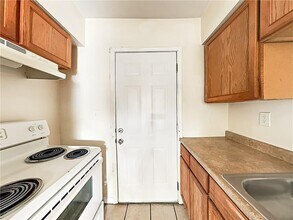 177 Lawton St SW in Atlanta, GA - Building Photo - Building Photo