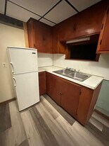 640 Main Rd N, Unit 1B in Hampden, ME - Building Photo