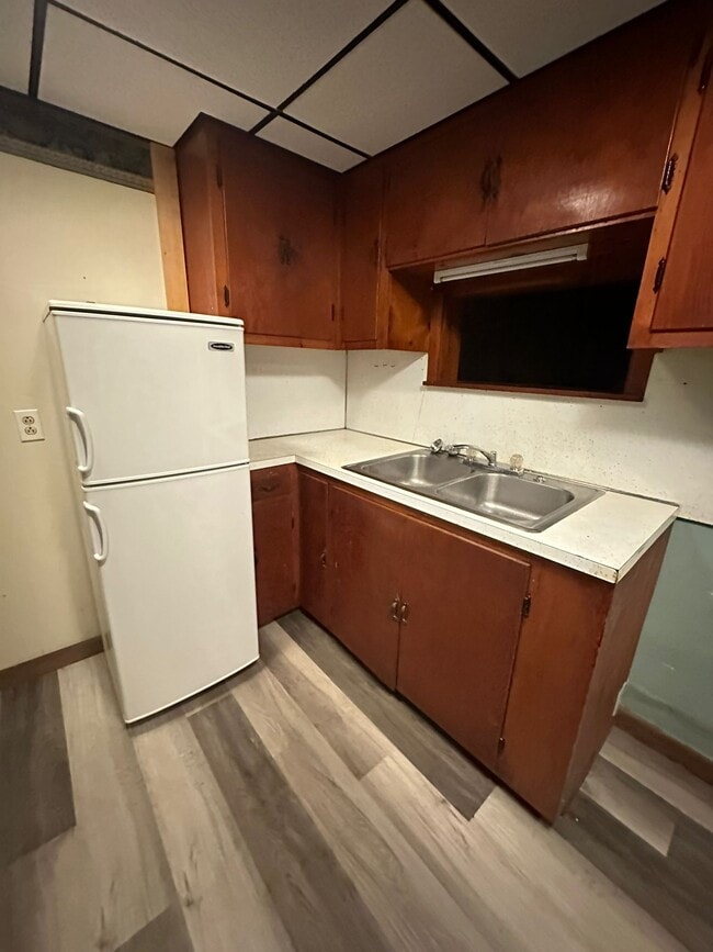 640 Main Rd N, Unit 1B