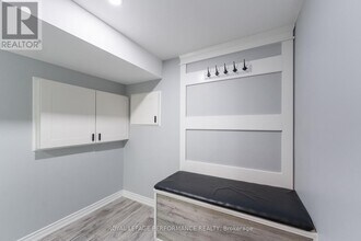 580 Sunlit Cir in Ottawa, ON - Building Photo - Building Photo