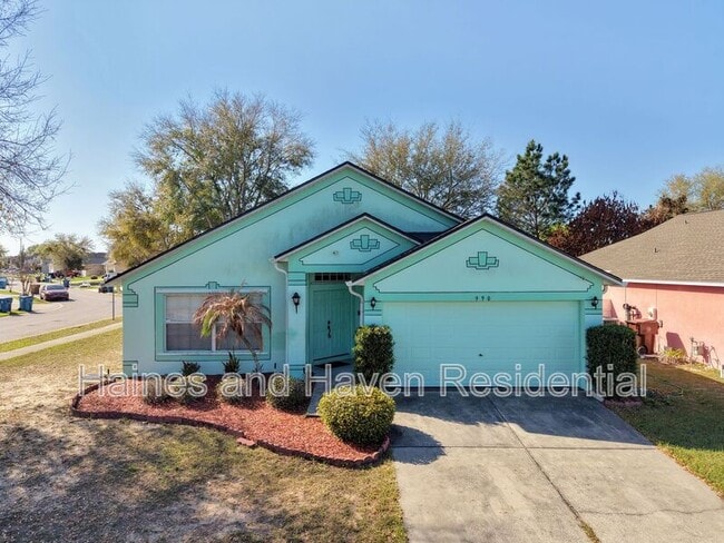 property at 990 Kenbar St