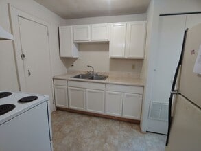 2541 Ballentine Blvd in Norfolk, VA - Building Photo - Building Photo