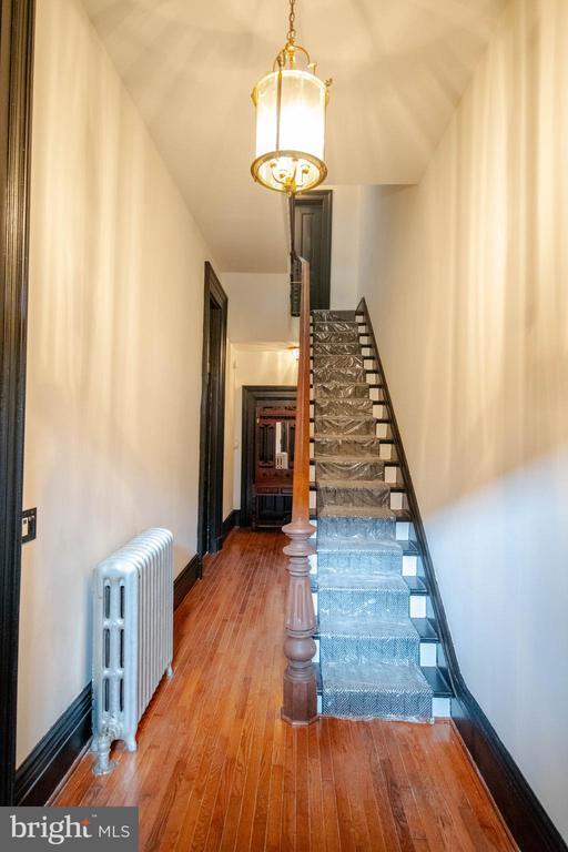 2522 Madison Ave in Baltimore, MD - Building Photo - Building Photo
