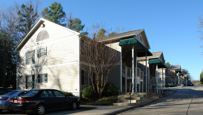 The Blue Leaf Apartments in Durham, NC - Foto de edificio - Building Photo