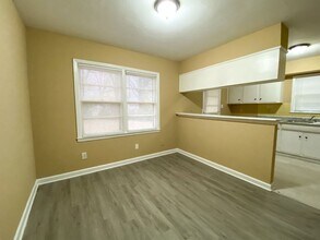 4866 Willow Rd in Memphis, TN - Building Photo - Building Photo