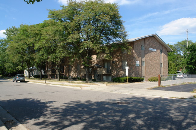 Stoddard Apartments in East Lansing, MI - Building Photo - Building Photo