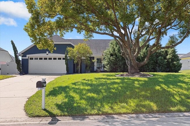 property at 5517 Loma Vista Dr E