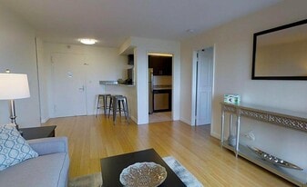 202 Freeman St, Unit 9 Apartamentos