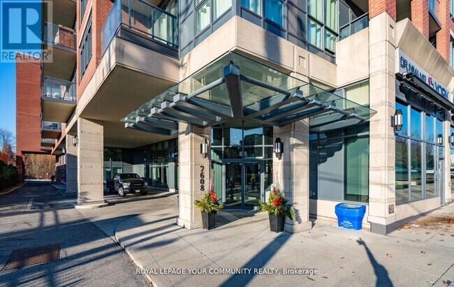 7608-7608 Yonge St in Vaughan, ON - Building Photo - Building Photo