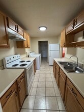 907 N Kansas Ave in Roswell, NM - Building Photo - Building Photo