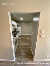 382 N Glenn Ave-Unit -D in Fresno, CA - Building Photo - Building Photo