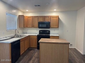 30454 N Honeysuckle Dr in Queen Creek, AZ - Building Photo - Building Photo