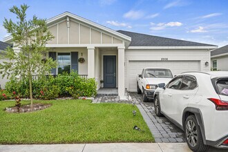 8906 Dahlia Cir in Port St. Lucie, FL - Building Photo - Building Photo